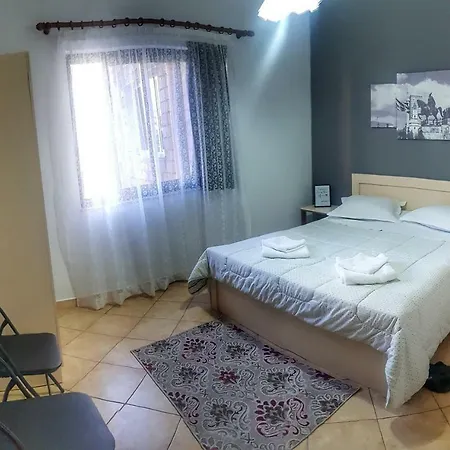 Suart's House * Tirana